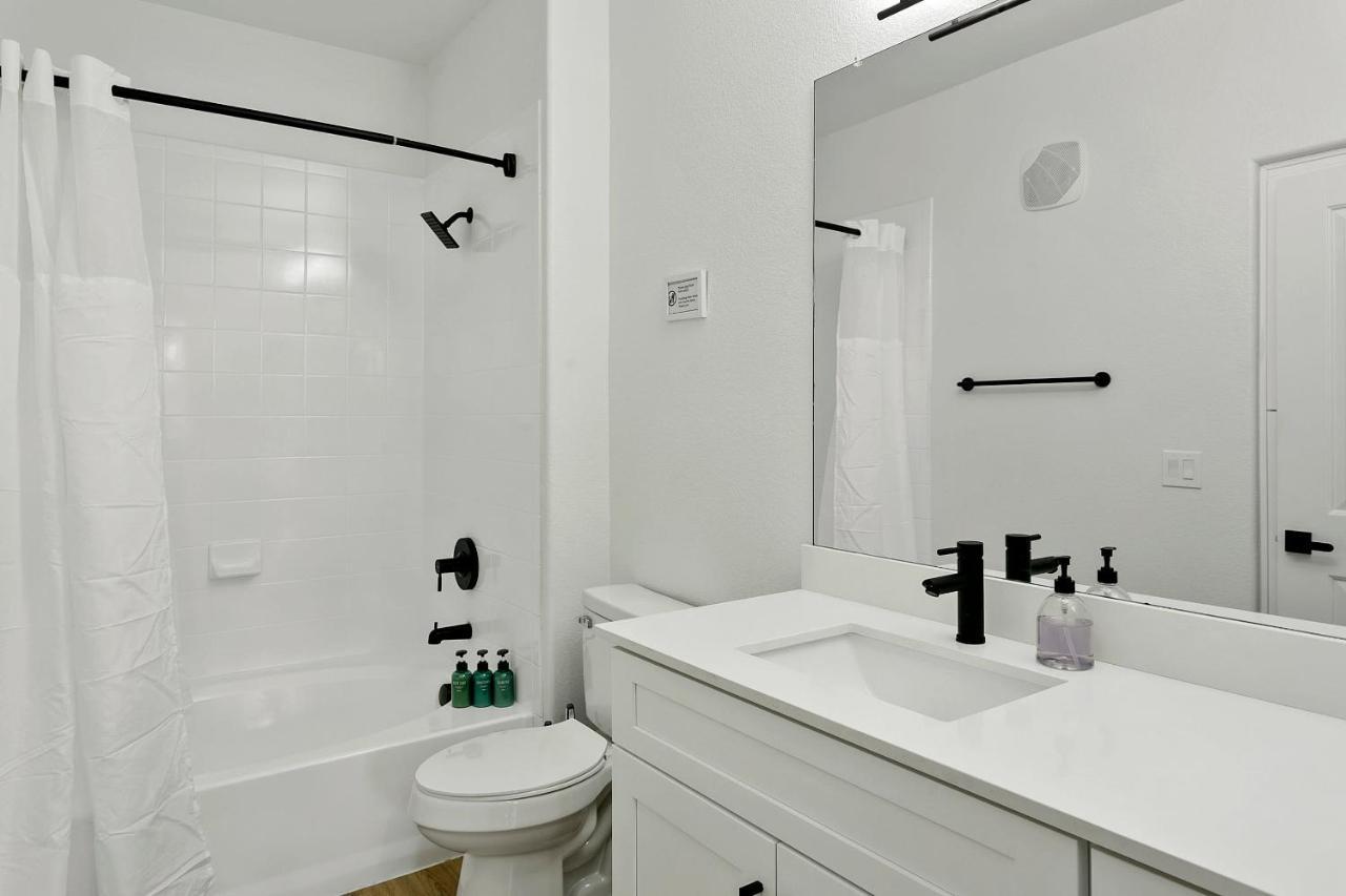 Cozysuites Glendale By The Stadium With Pool 06 Exterior foto